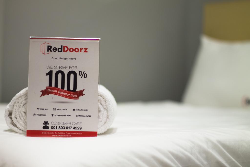 Reddoorz @ Karet Pedurenan 2 Джакарта Екстериор снимка